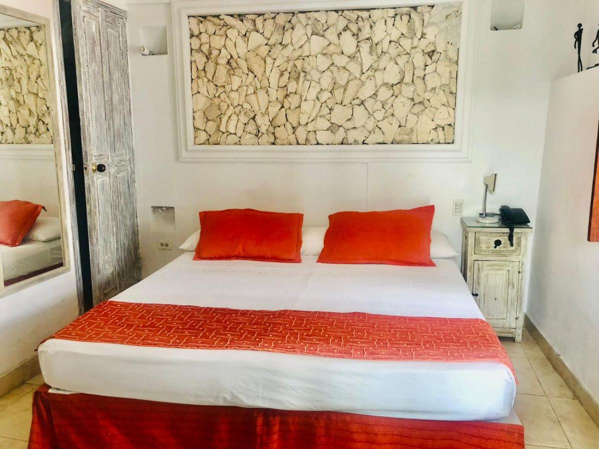 Antigua Calle Almudena Hotel Cartagena Екстер'єр фото
