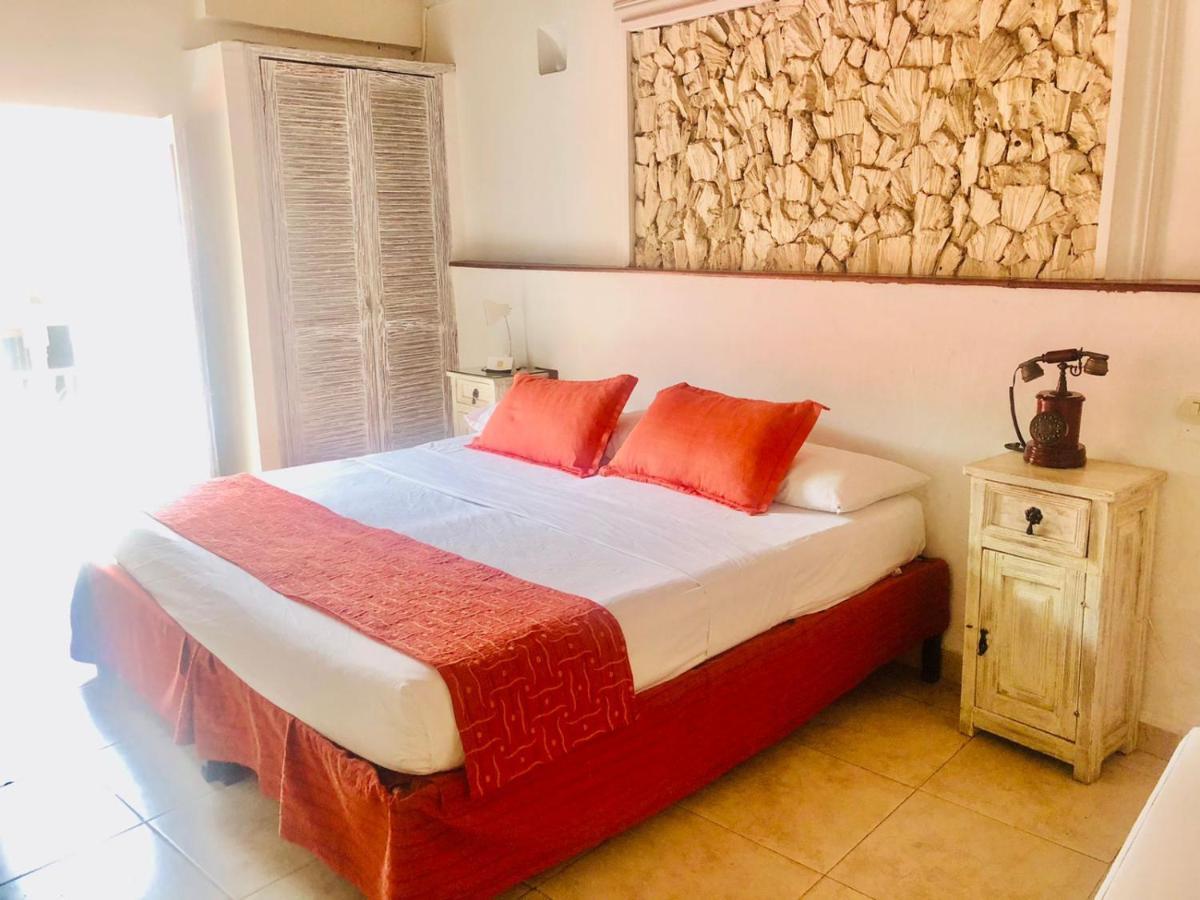 Antigua Calle Almudena Hotel Cartagena Екстер'єр фото
